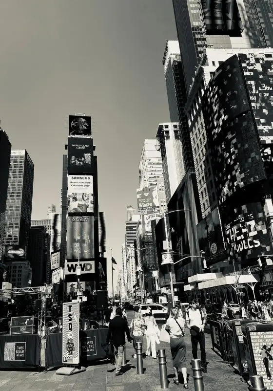 Black and white shot of New York Times Square by Studio Raconteur